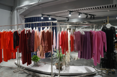 深圳首家服裝批發(fā)電子商務(wù)平臺(tái)上線