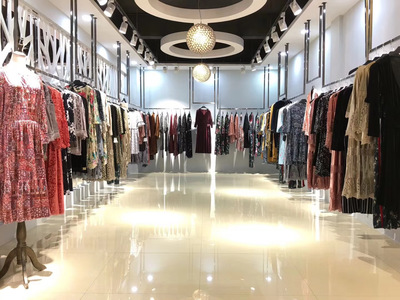 品牌折扣女裝批發實體店陳列技巧